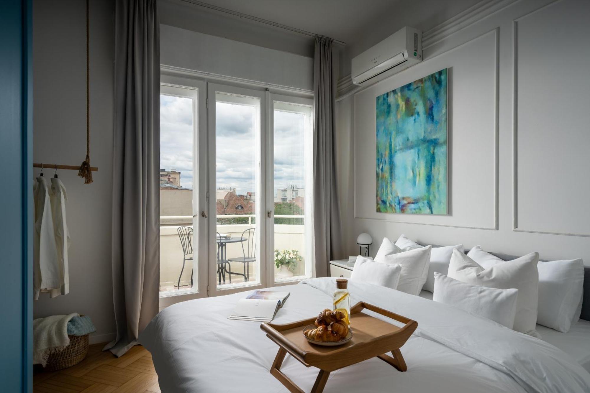 Little Paris By Urbanesq Apartment Bucharest Exterior photo